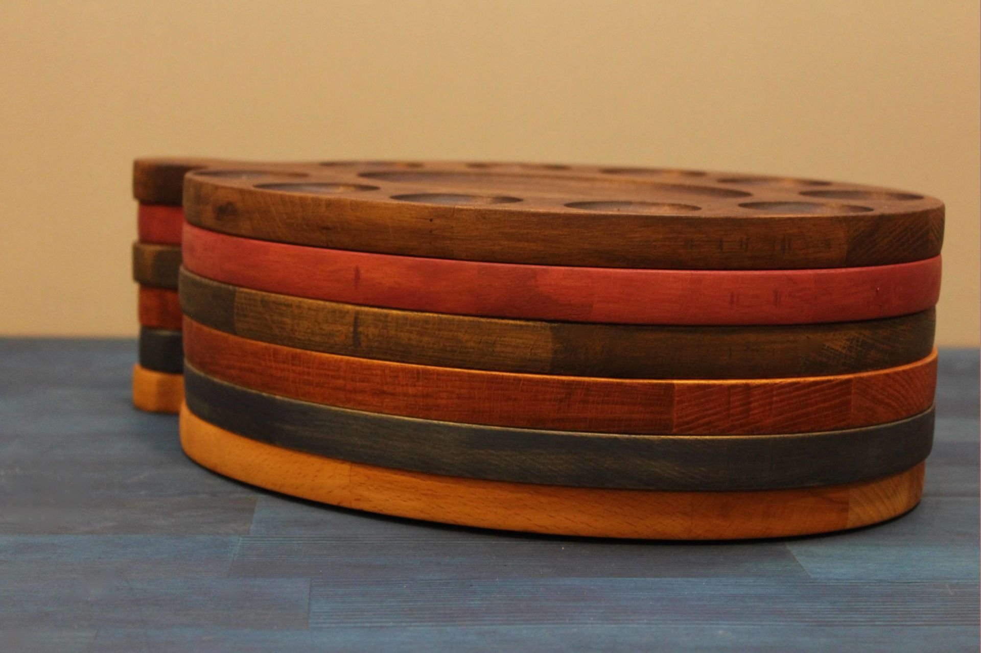 Ahşap Doğal Gürgen Ağacı Kahvaltı Sunum Tabağı – 10\'lu Sosluklu &  Oval Tabaklı Tasarım Mavi - Porselen-Beyaz